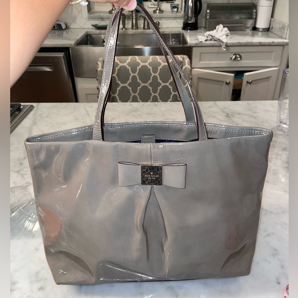 Kate Spade grey shoulder bag with bow